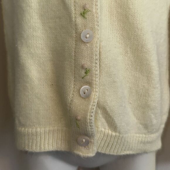 Vintage baby girl yellow cardigan sweater with matching knit booties - Picture 4 of 7